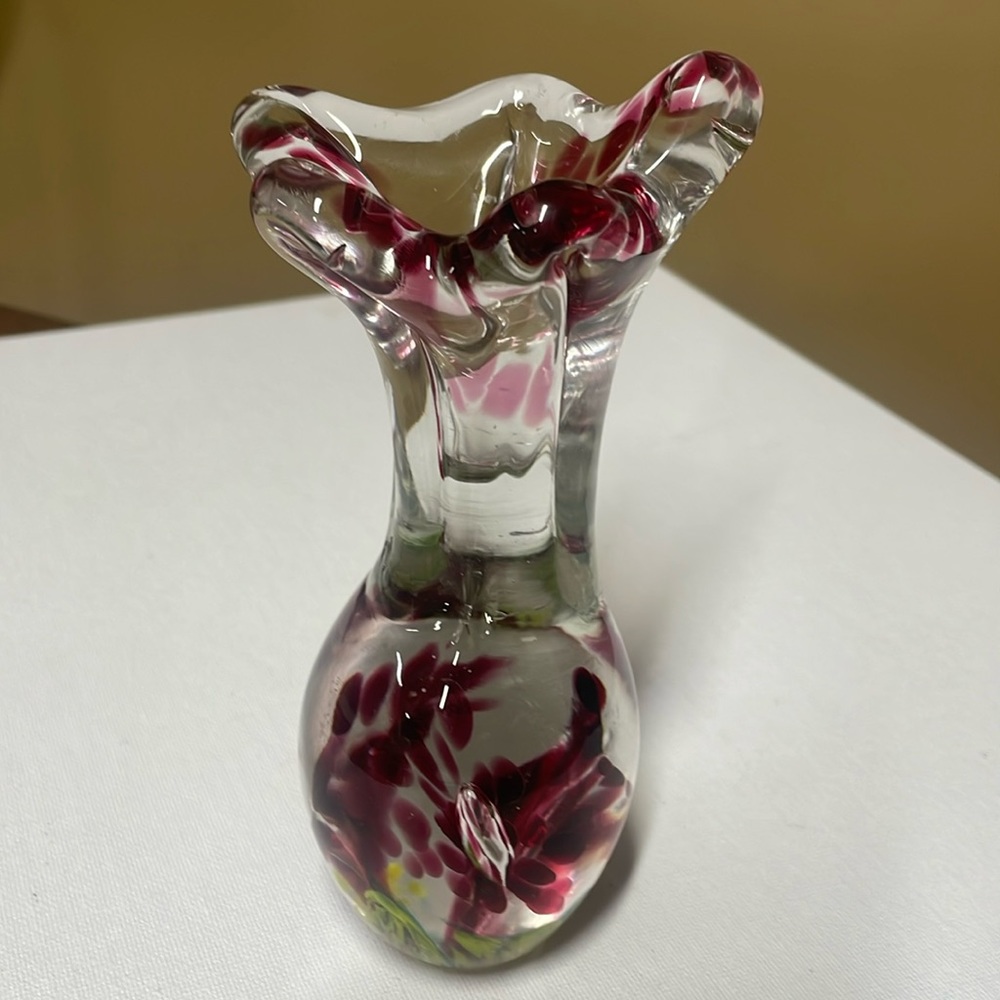 Art Glass Flower Paperweight Vase 6.5in swung top signed